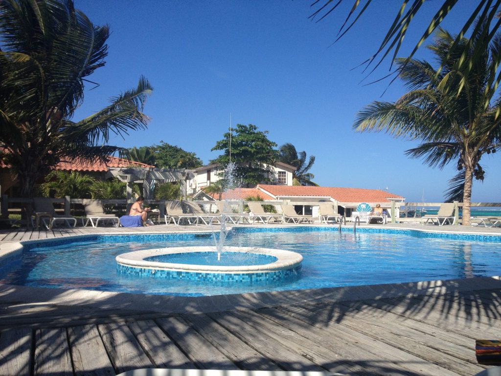 Pool at the Sun Breeze Hotel, San Pedro