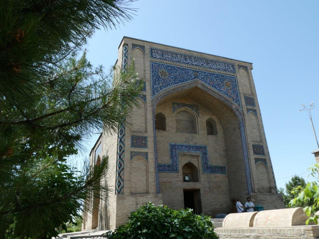 Tomb of Kaffal Shashi, Tashkent