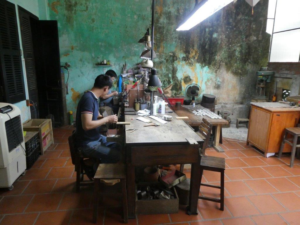 Reaching Out Teahouse workshop, Hoi An