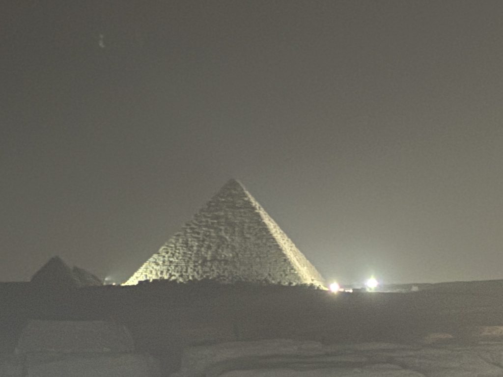 Pyramid of Menkaure, Giza