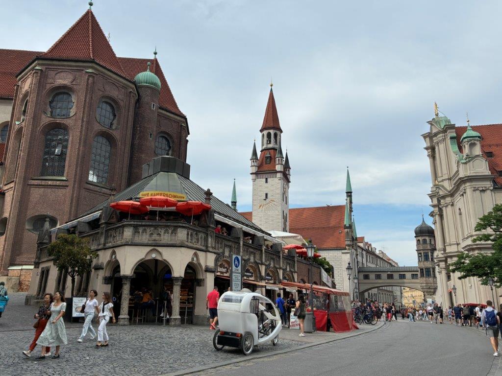 Rischart: Café am Markt, Munich
