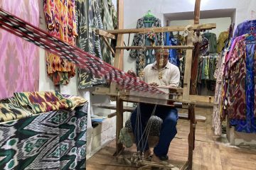 Silk weaving in Bukhara