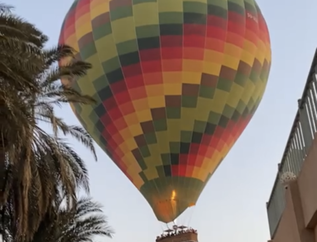 Hot air balloon over the West Bank, Luxor